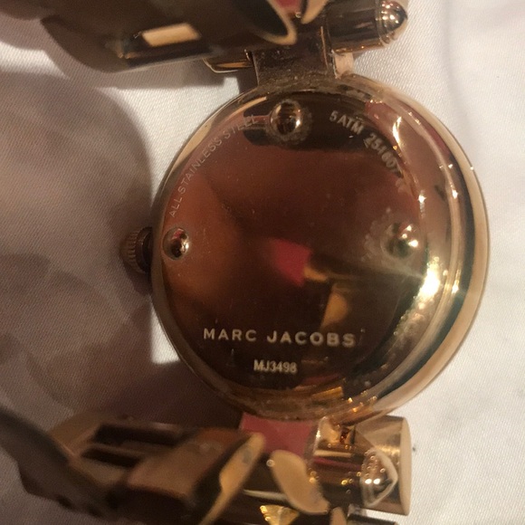 Marc Jacobs Dove Watch - Picture 4 of 4